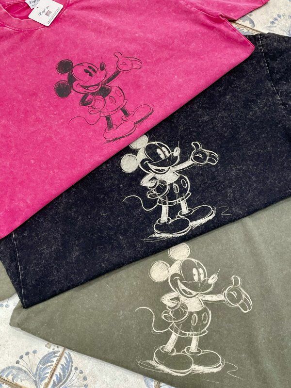 米奇圖案英文字短袖Tee HIGH FIVE-075T