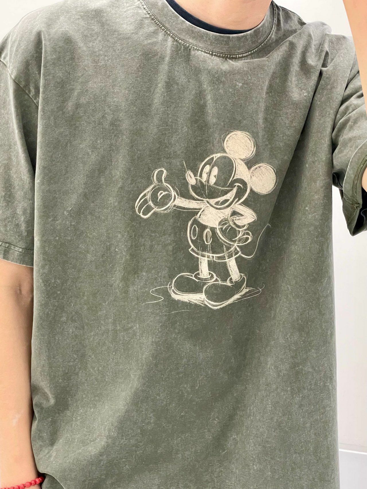 米奇圖案英文字短袖Tee HIGH FIVE-075T