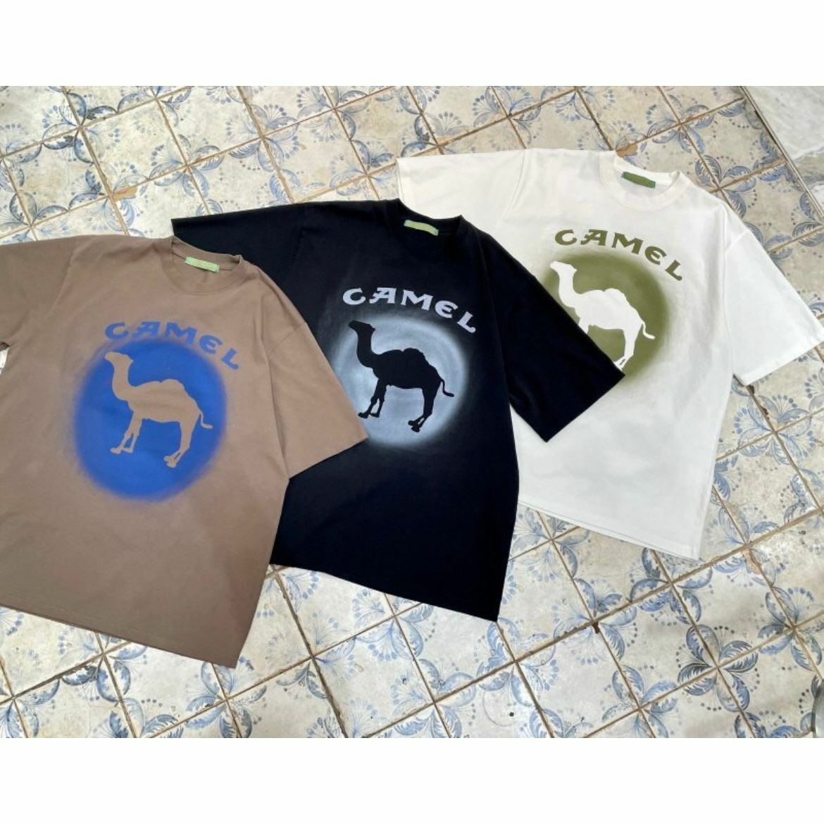 駱駝圖案英文字短袖Tee HIGH FIVE-076T