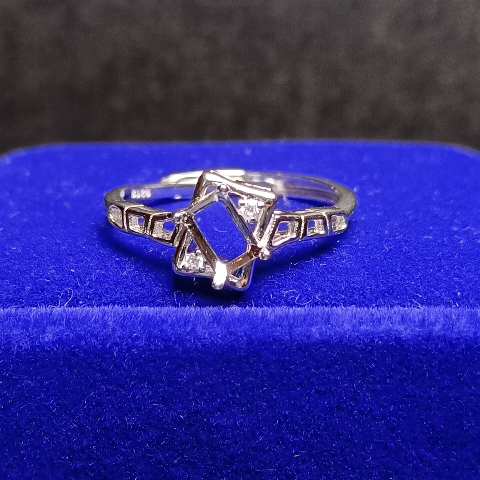 女戒方形4*6mm空托