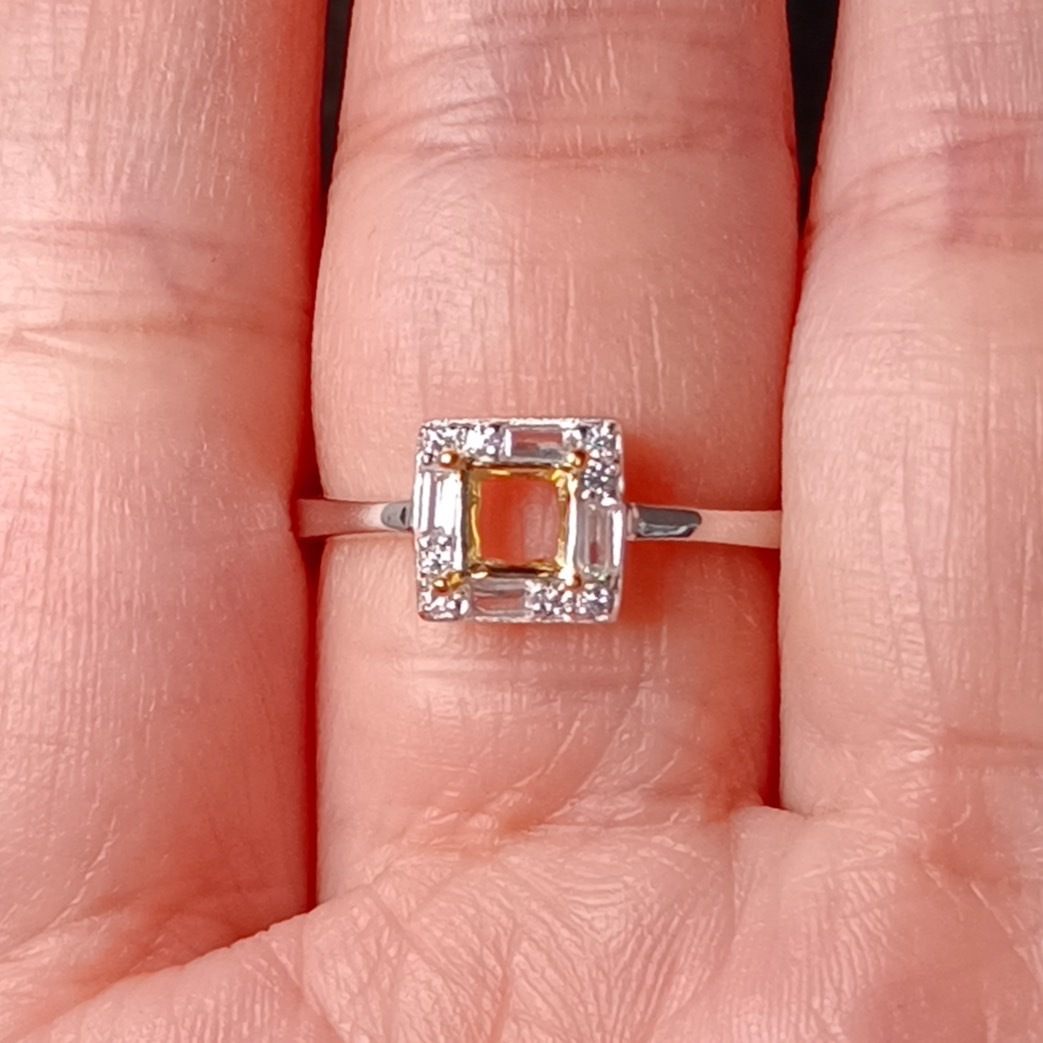 女戒方形4*4mm空托