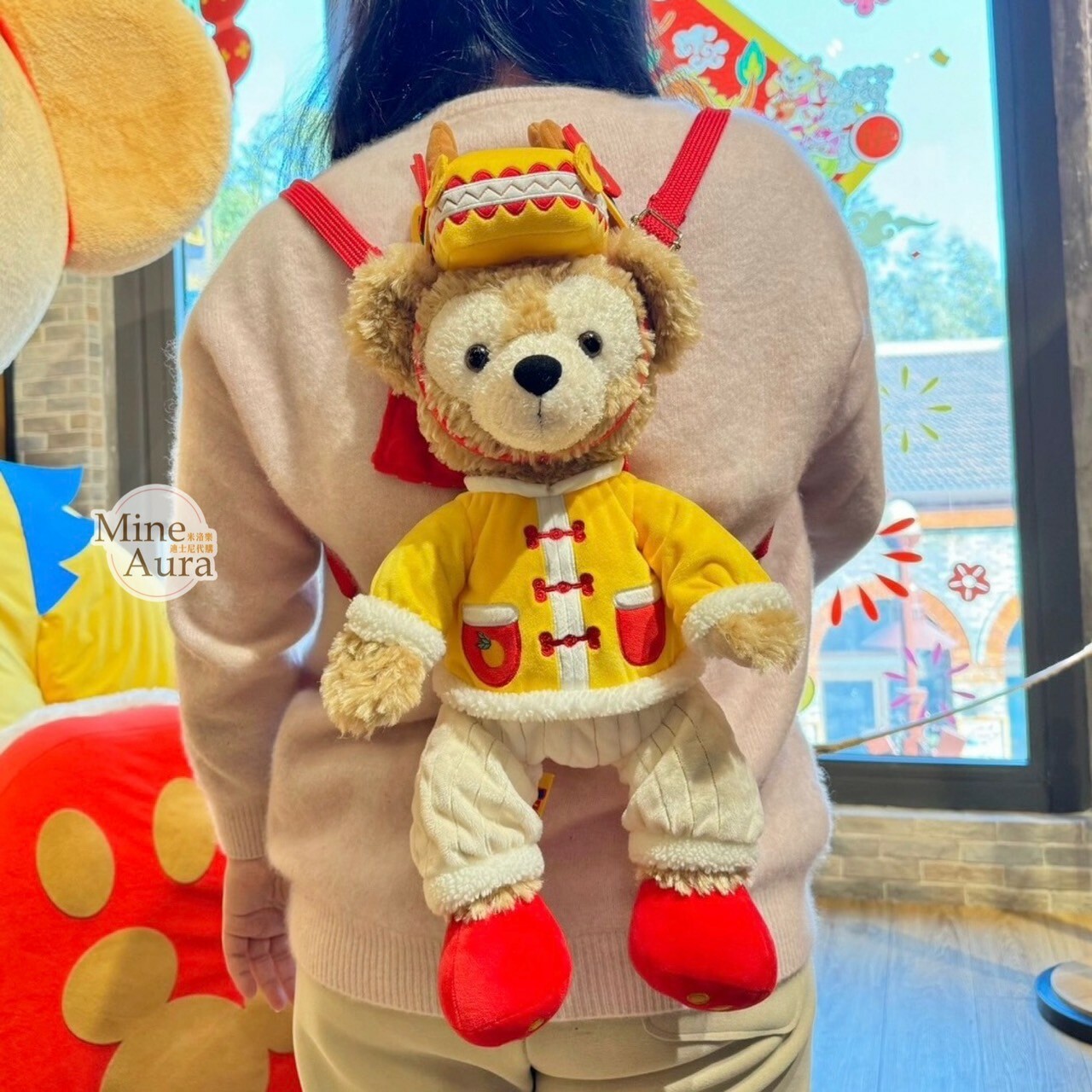 (限時特價) 2024 新春限定 達菲 Duffy 絨毛娃娃 造型 後背包 -上海迪士尼樂園
