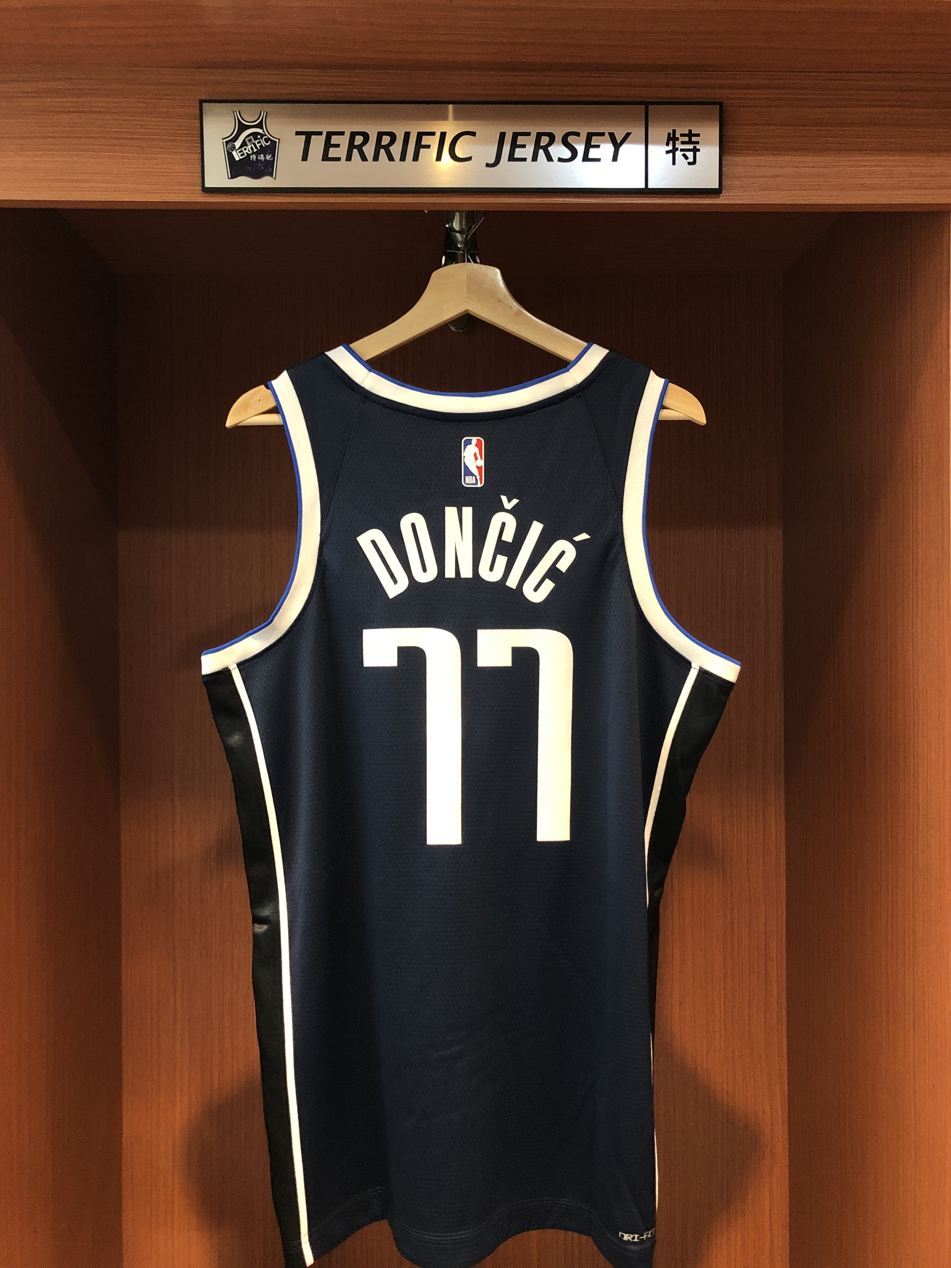 NBA球衣 Luka Doncic 達拉斯小牛深藍 Statement Jordan Swingman 球迷版 熱轉印 全新