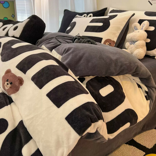 Popular four-piece milk velvet bed set (Chocolate beans [constant temperature + warm lock + no static electricity] [1.2-meter bed (three-piece set of sheet type) suitable for 150*200cm quilt core])