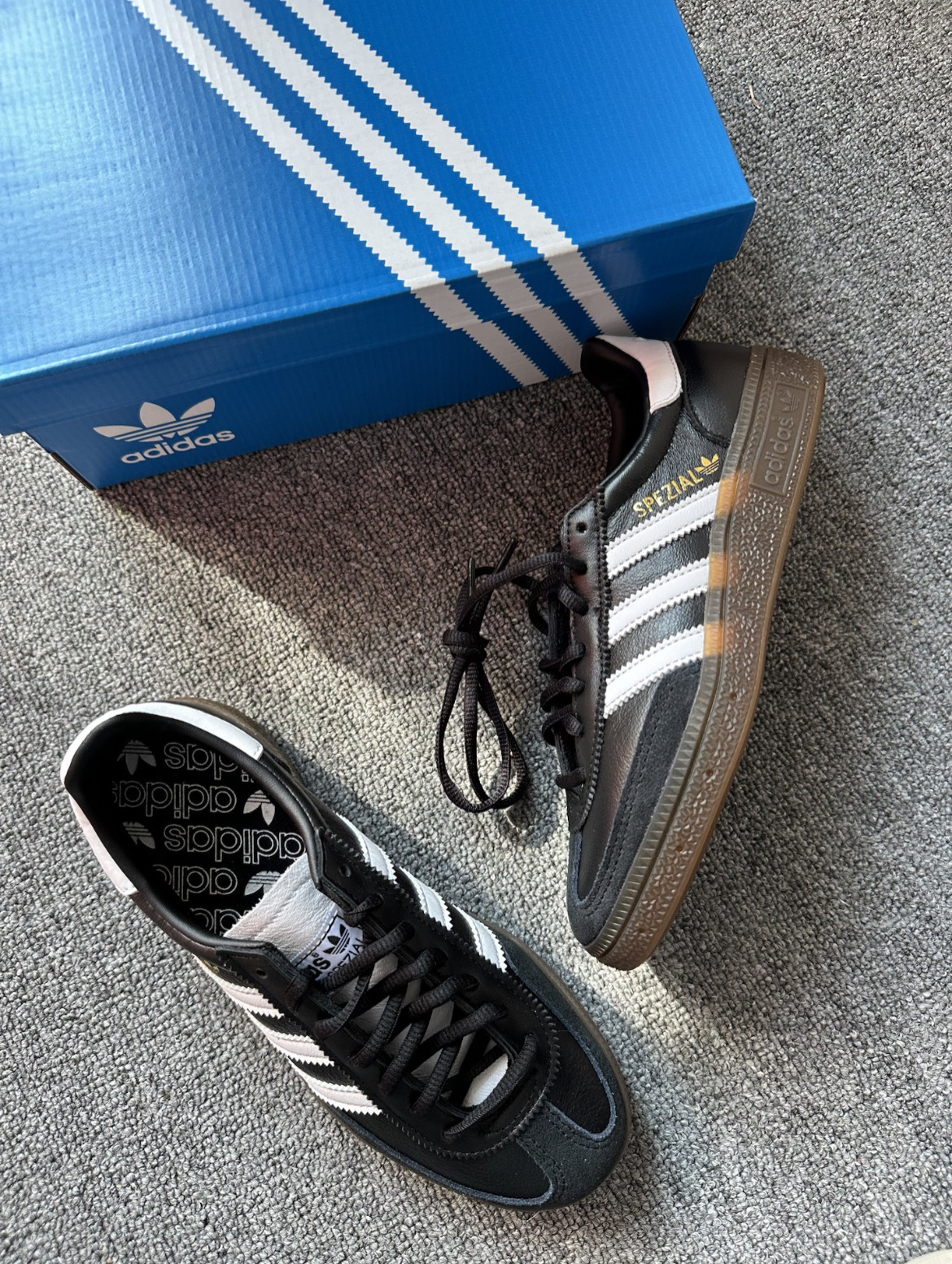 【代購】Adidas HANDBALL SPEZIAL 復古休閒鞋 黑色 IE3402