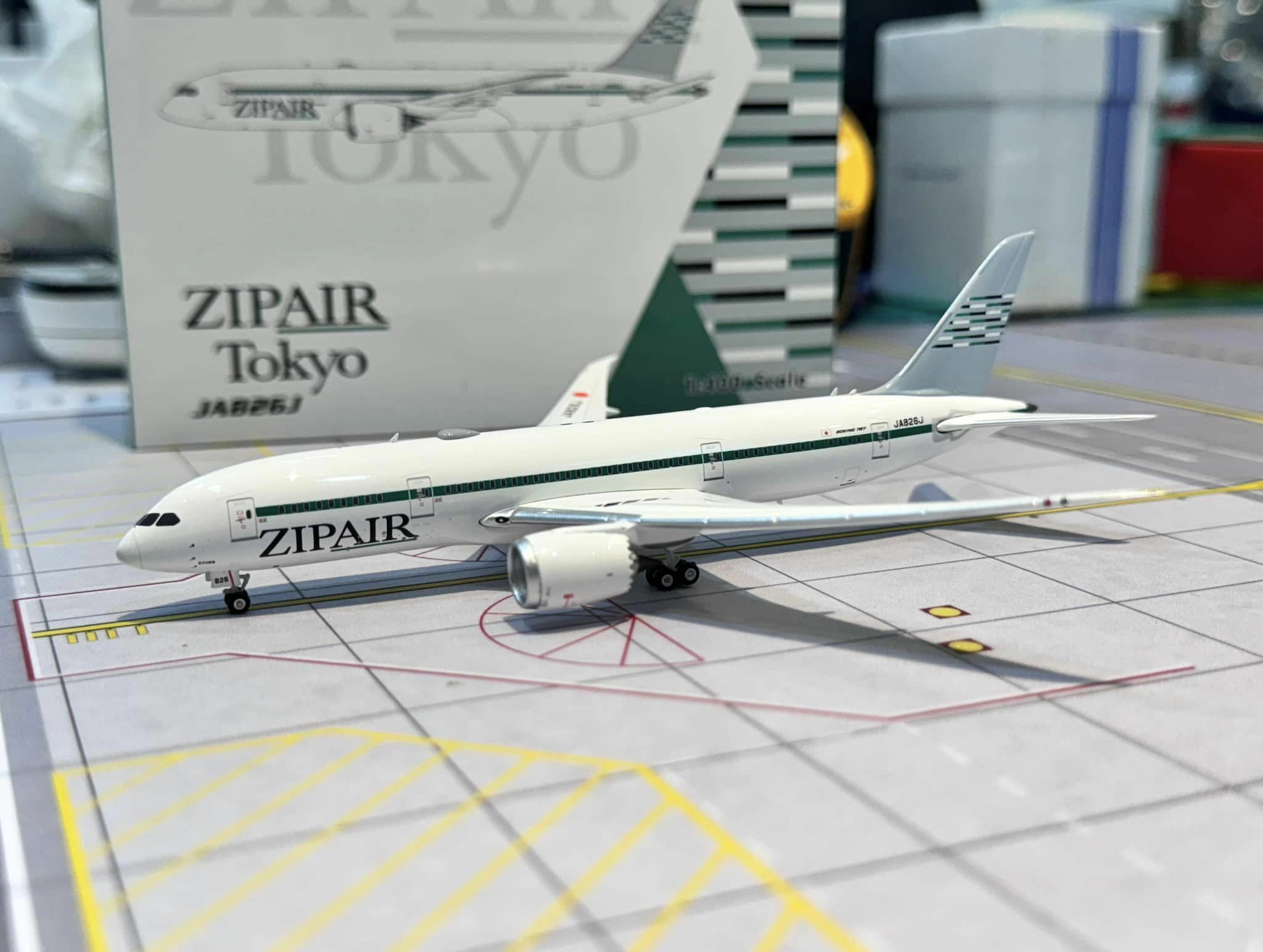 DARON 1/400 日本ZIPAIR Tokyo 波音787-8 JA826J 標準塗裝