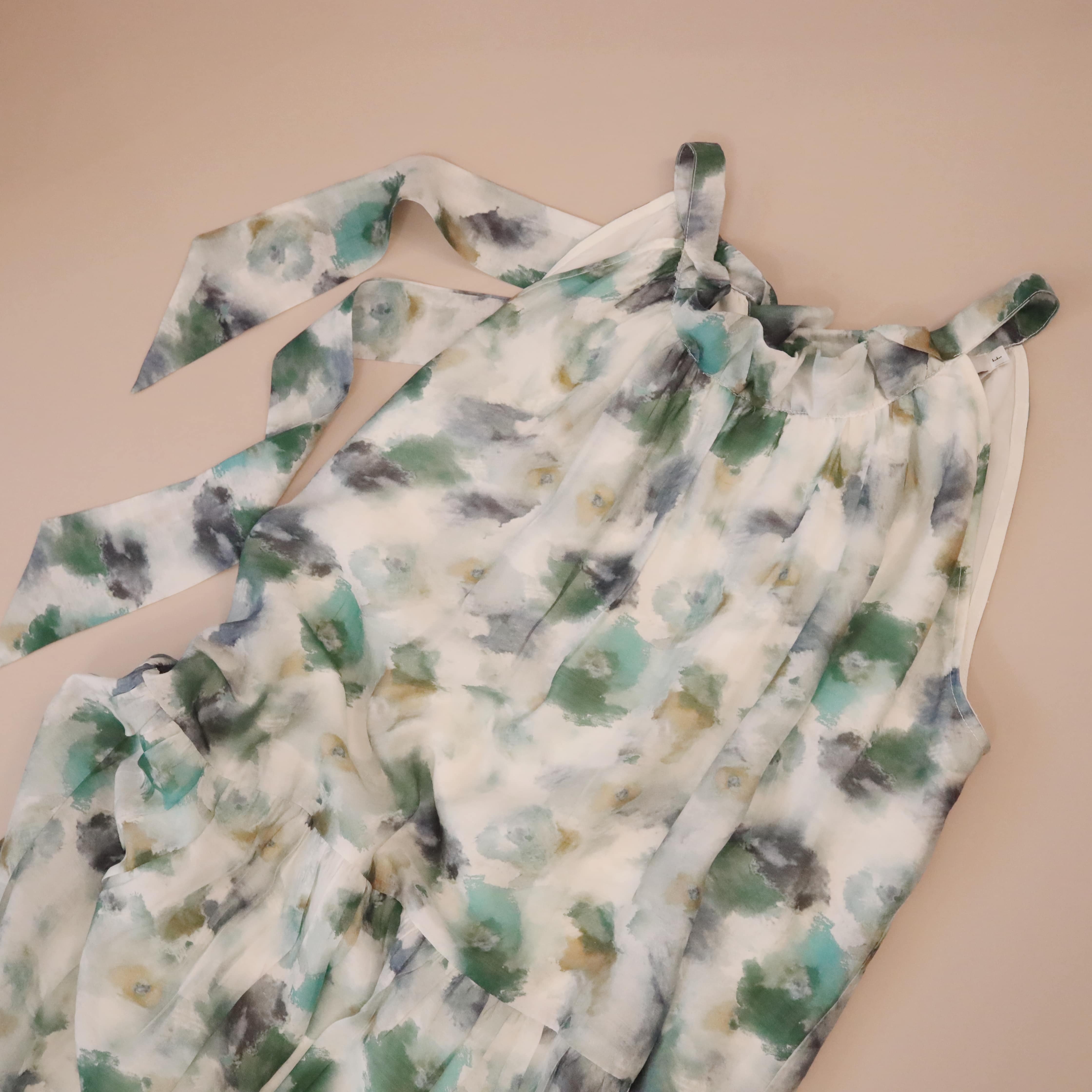 現貨 7017  綠色天絲印花長裙