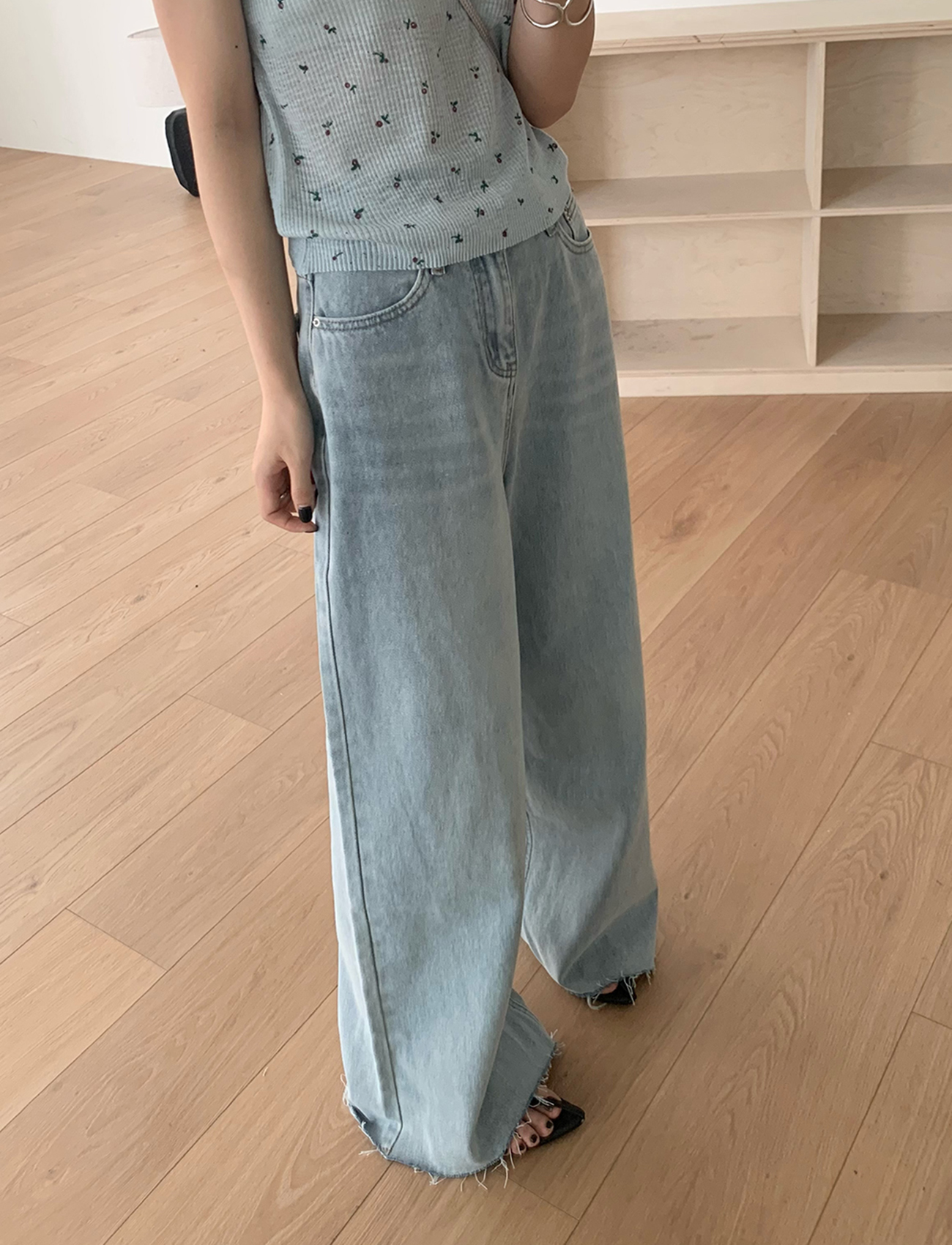 不修邊刷色牛仔寬褲