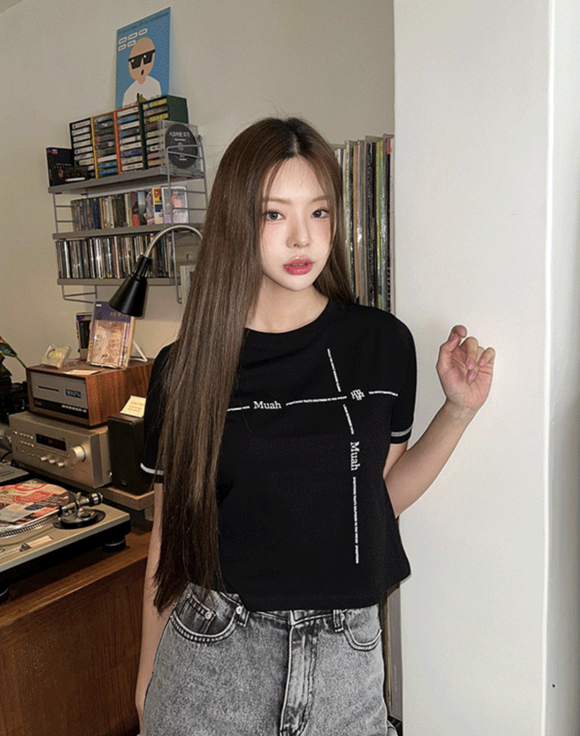 預訂｜MUAHMUAH Line Graphic Half T-Shirt (2 COLOR)