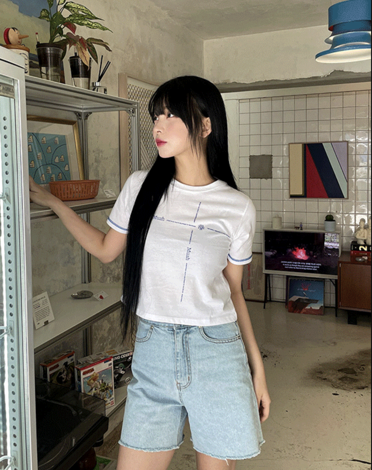 預訂｜MUAHMUAH Line Graphic Half T-Shirt (2 COLOR)