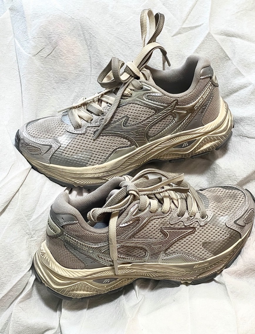 <連線代購商品>男女鞋 MIZUNO RACER S 復古 做舊銀灰 髒髒鞋 慢跑鞋 【D1GH223518】美津濃