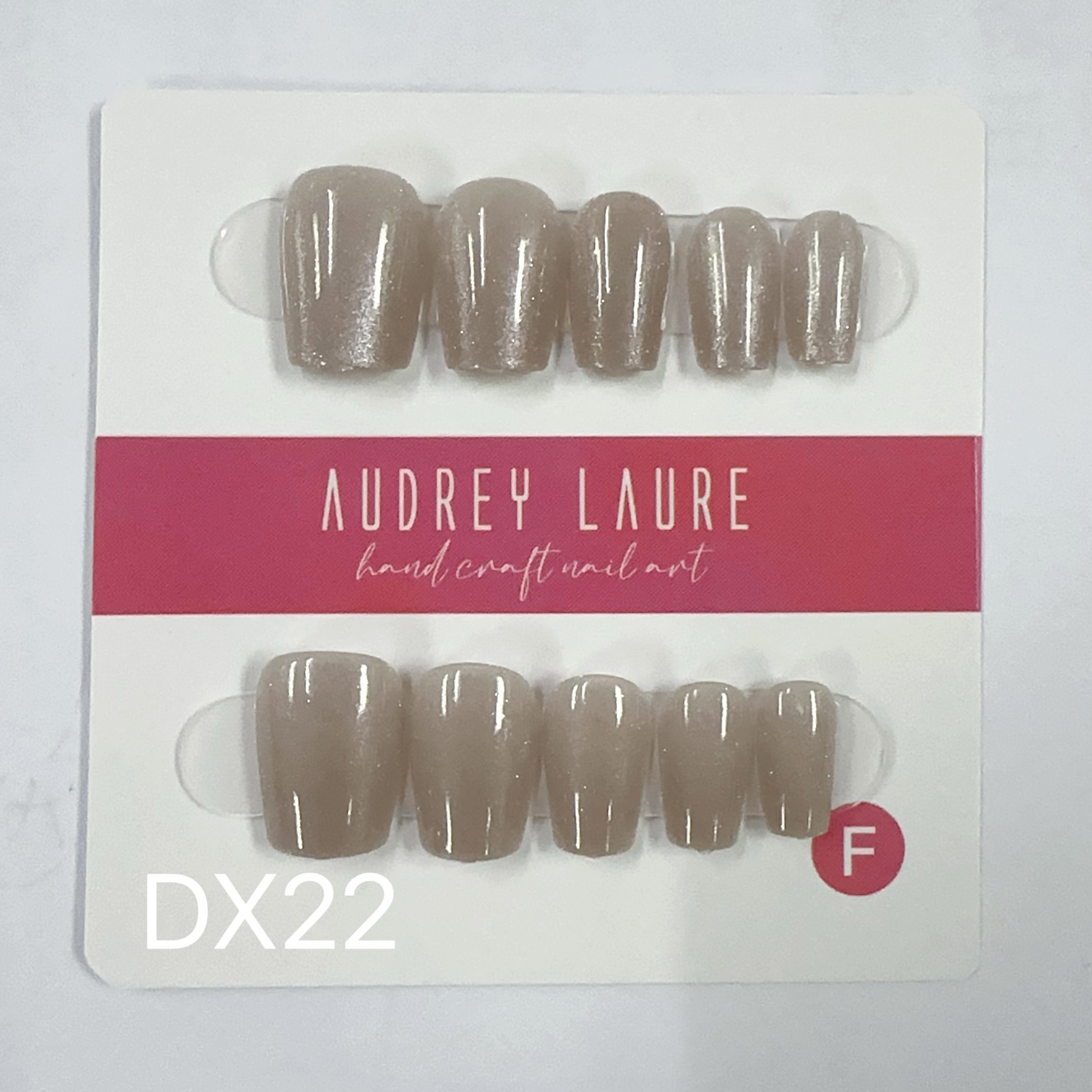 AUDREY LAURE 穿戴甲均碼 (DX22)