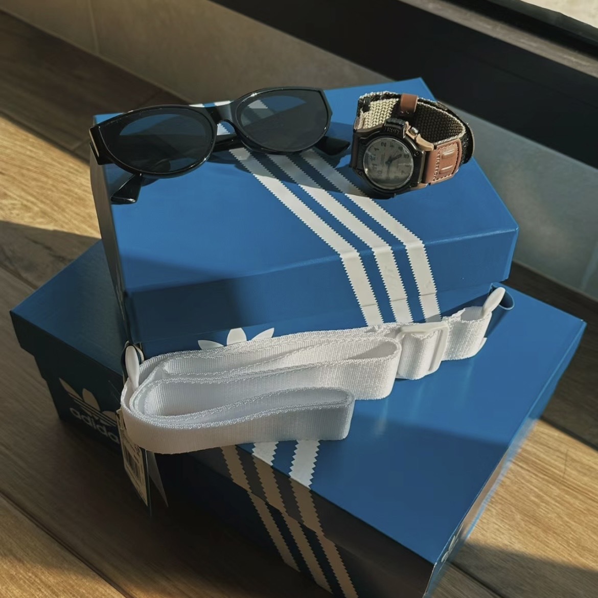 ADIDAS x KSENIASCHNAIDER 聯名款 鞋盒包 側背包 翻蓋式 三葉草 藍色