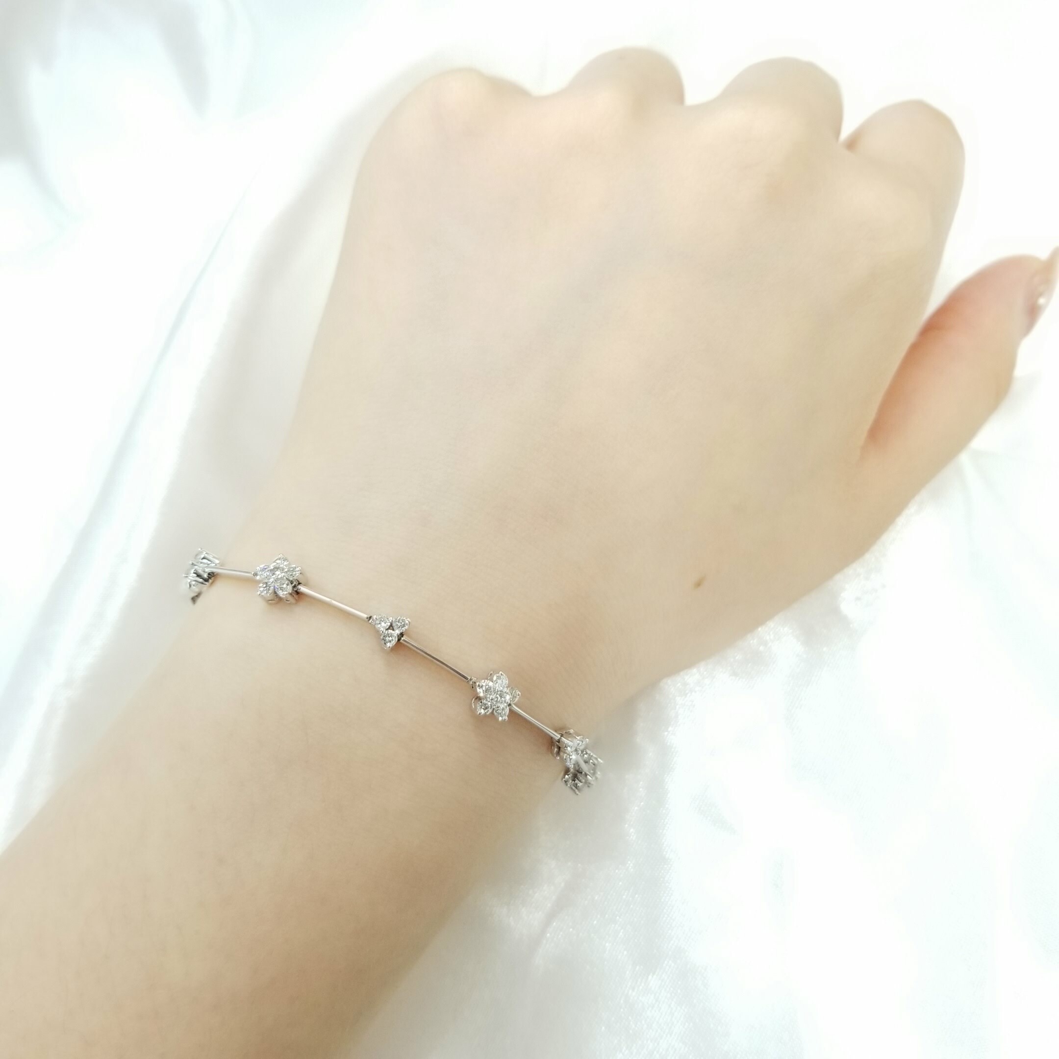 全新18K白金62份鑽石鍊鈪