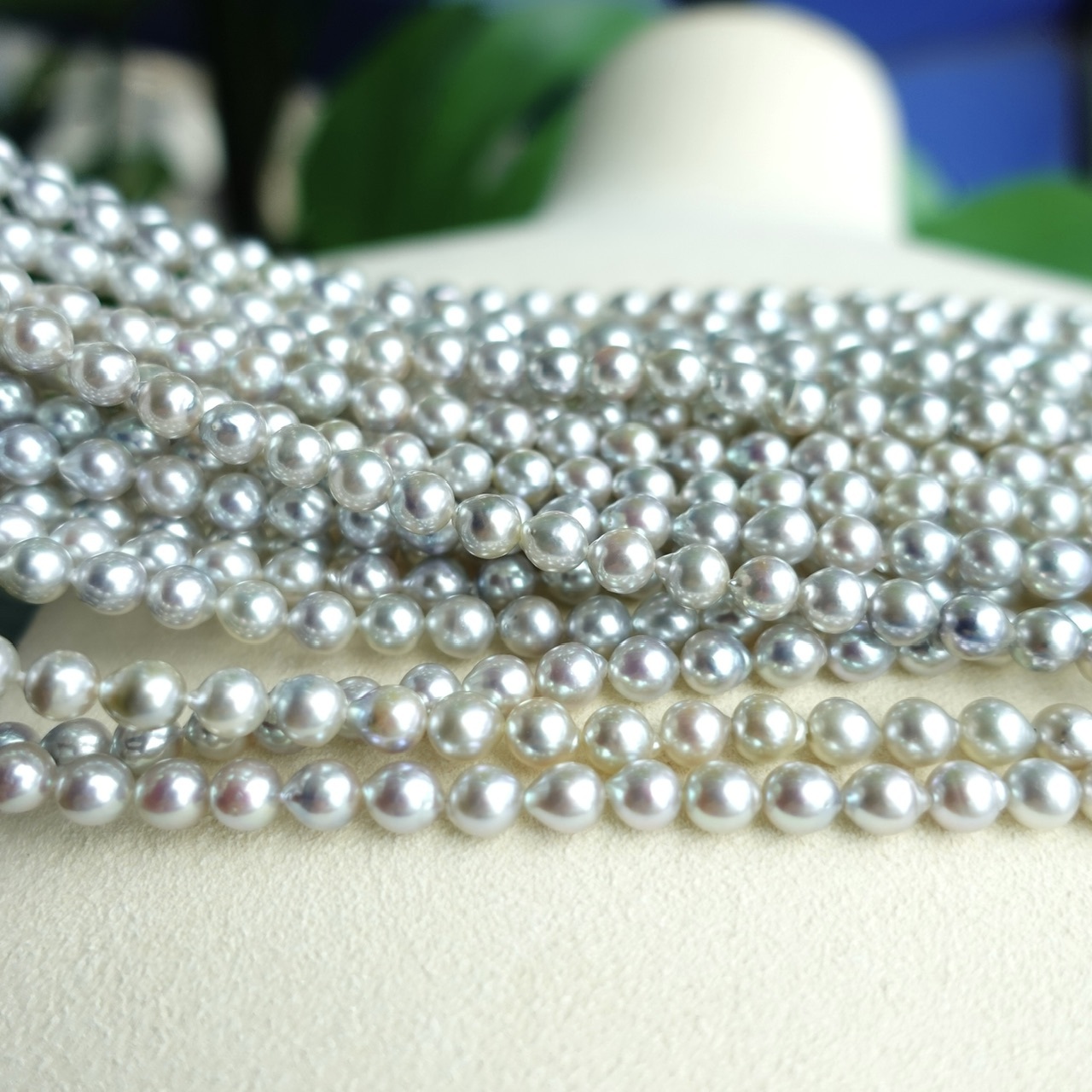 5.5-6mm 微巴洛克形天然銀藍色Akoya項鍊