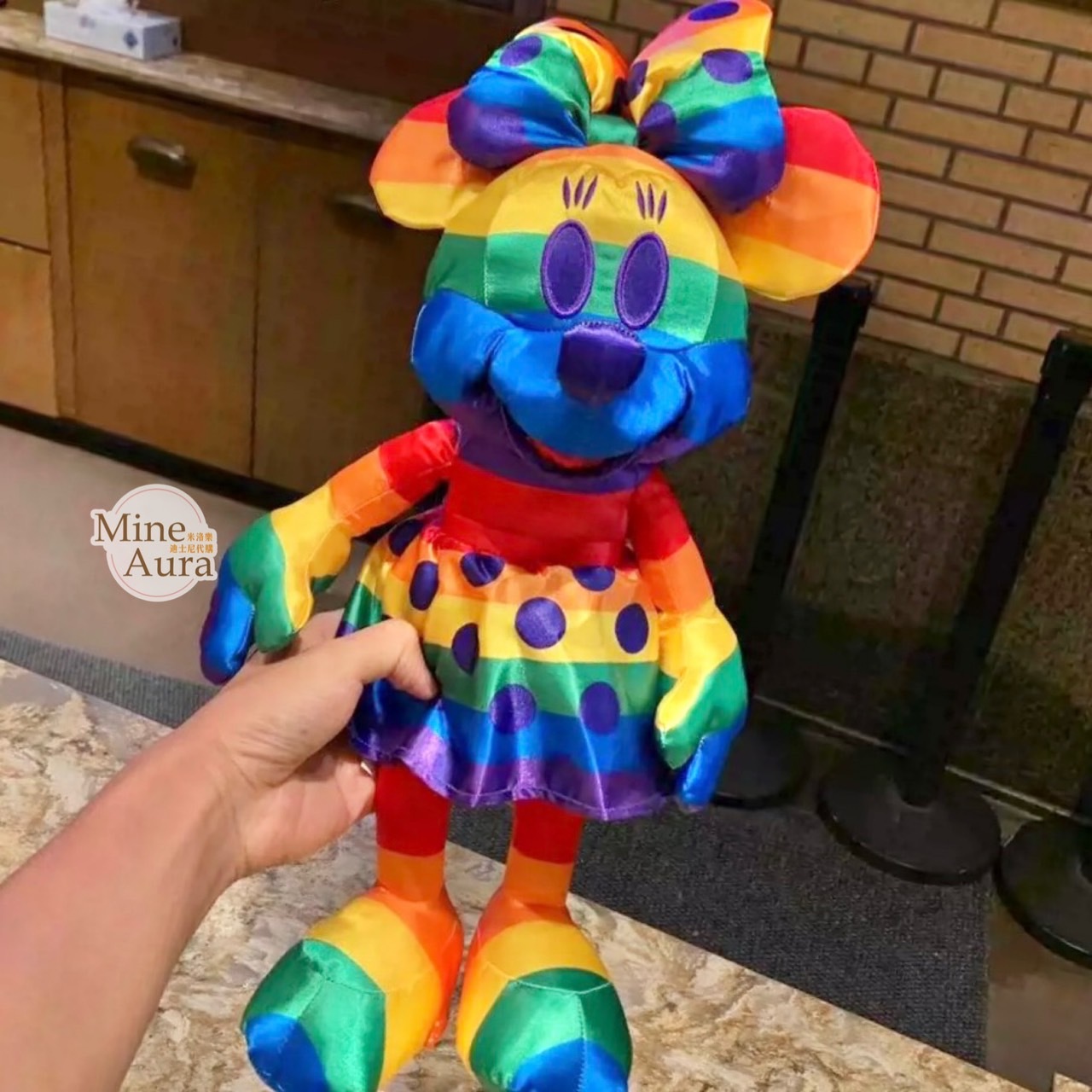 (特價現貨) 彩虹系列 米妮 Minnie 娃娃 玩偶 -上海迪士尼樂園