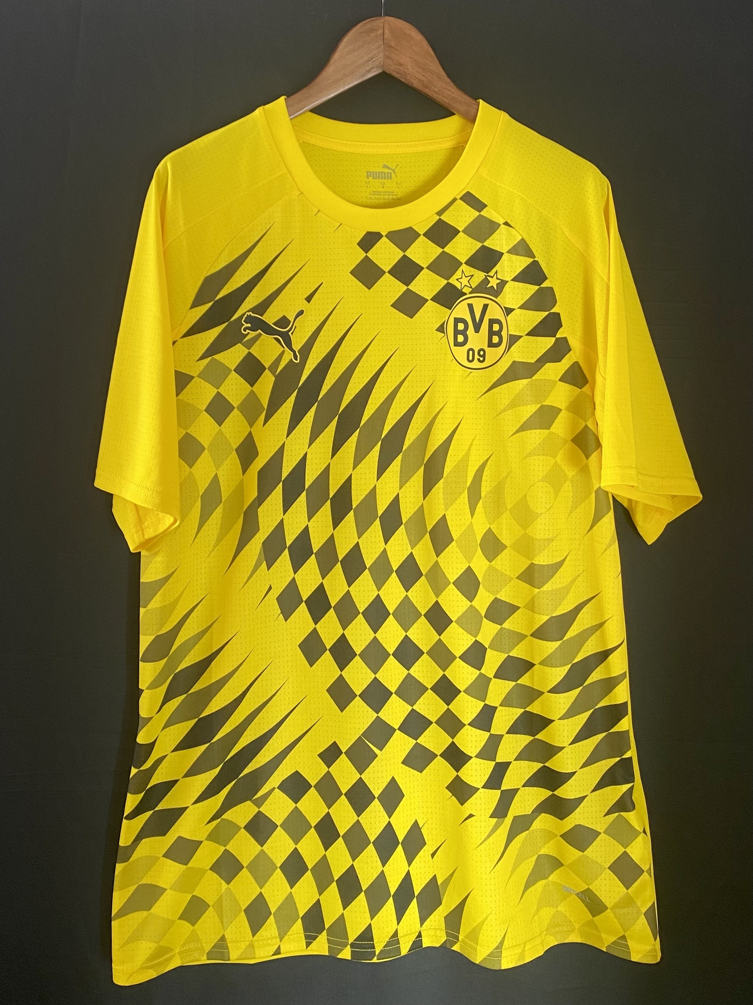 (BNWT) Borussia Dortmund 2023-2024 Puma Training Shirt