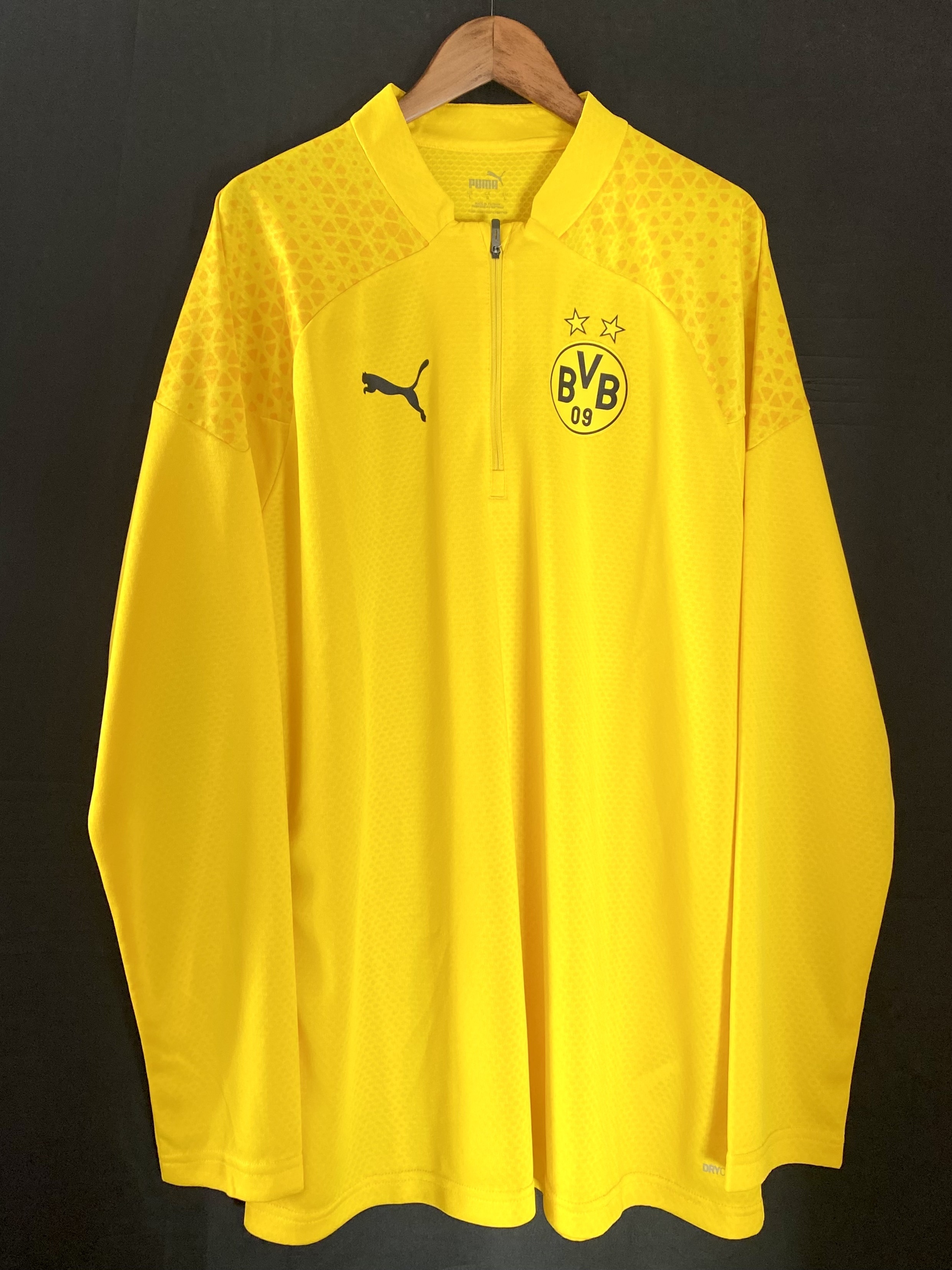 (BNWT) Borussia Dortmund 2023-2024 Puma Training Shirt
