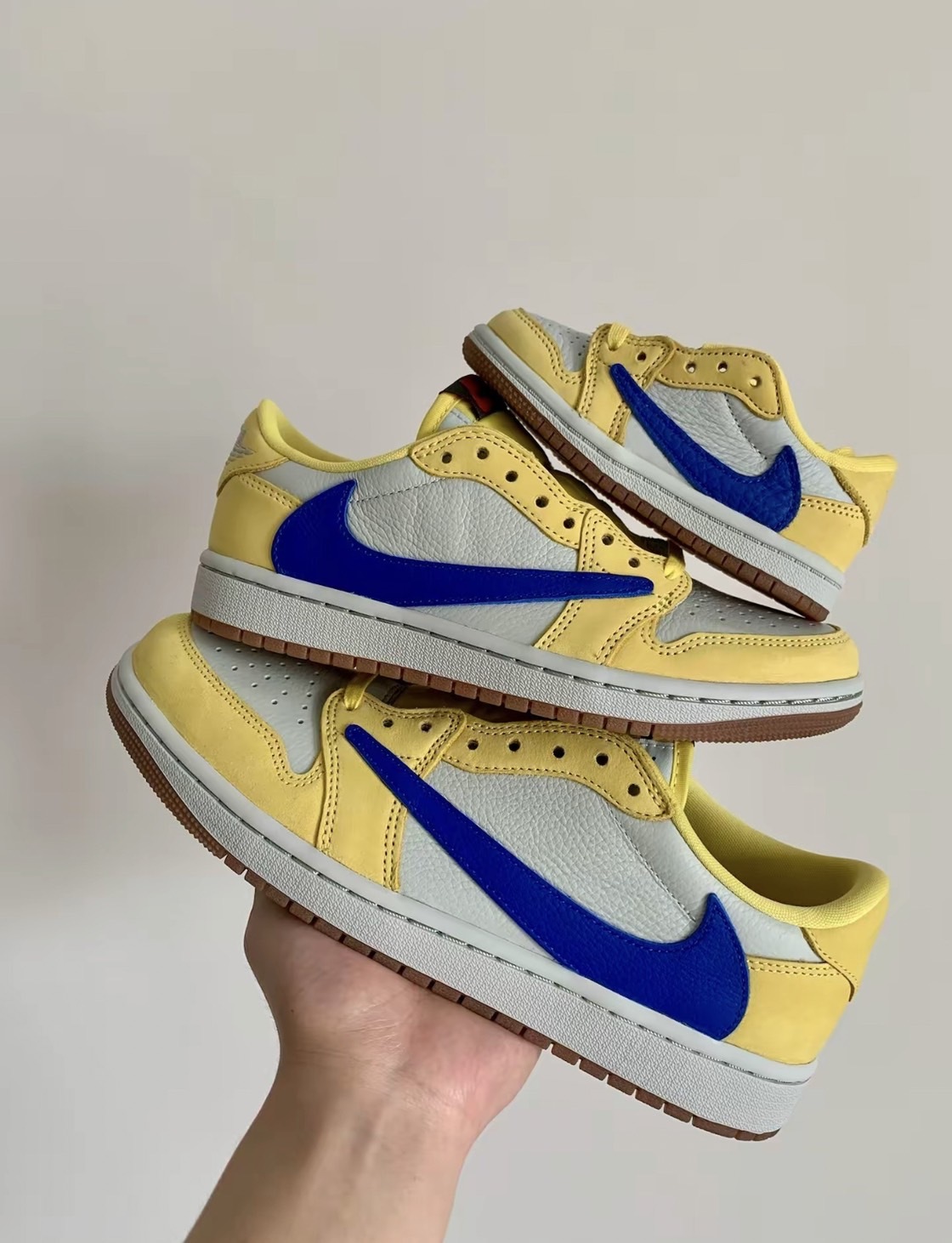 Travis Scott x Air Jordan 1 Low W “Canary” 藍黃 倒鉤 中童 小童 全家福 DZ5909-700 DZ5908-700