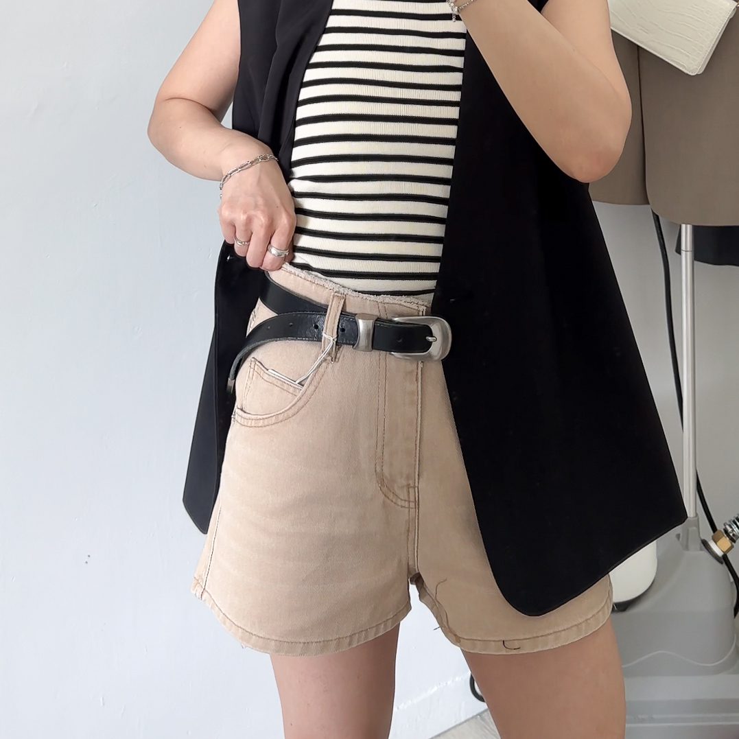 M14衣櫃沒有的褲管不收邊Miu感牛仔短褲(S/M)