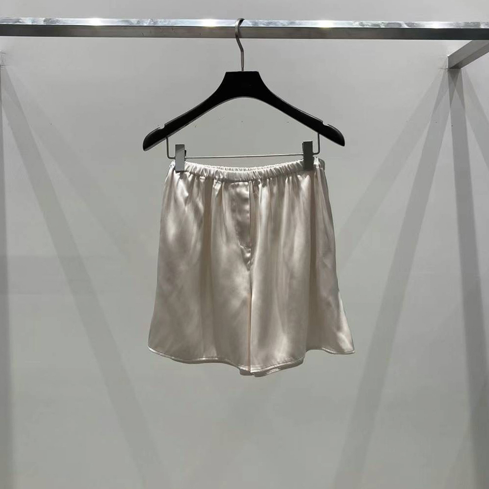 M16絲滑薄涼滑順短褲(奶/黑)