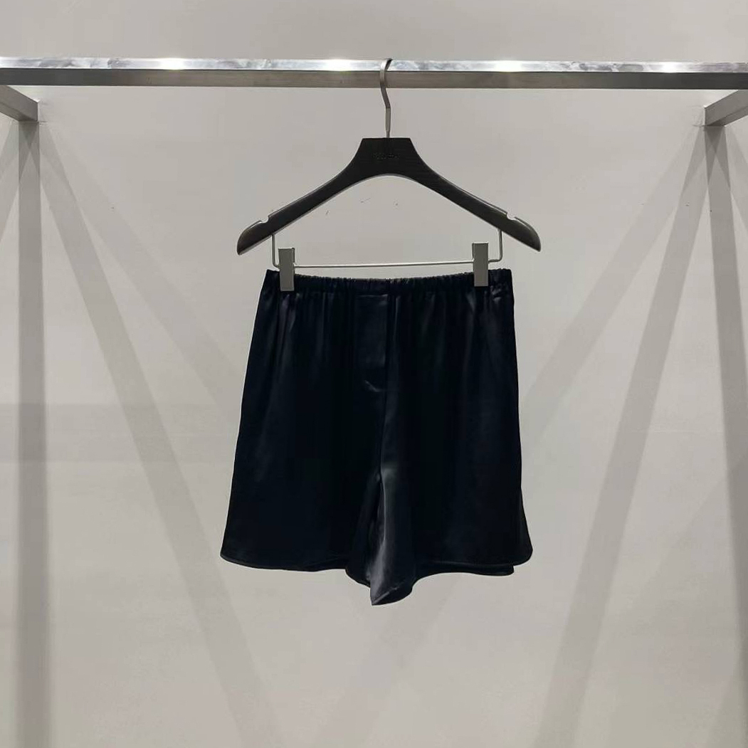 M16絲滑薄涼滑順短褲(奶/黑)