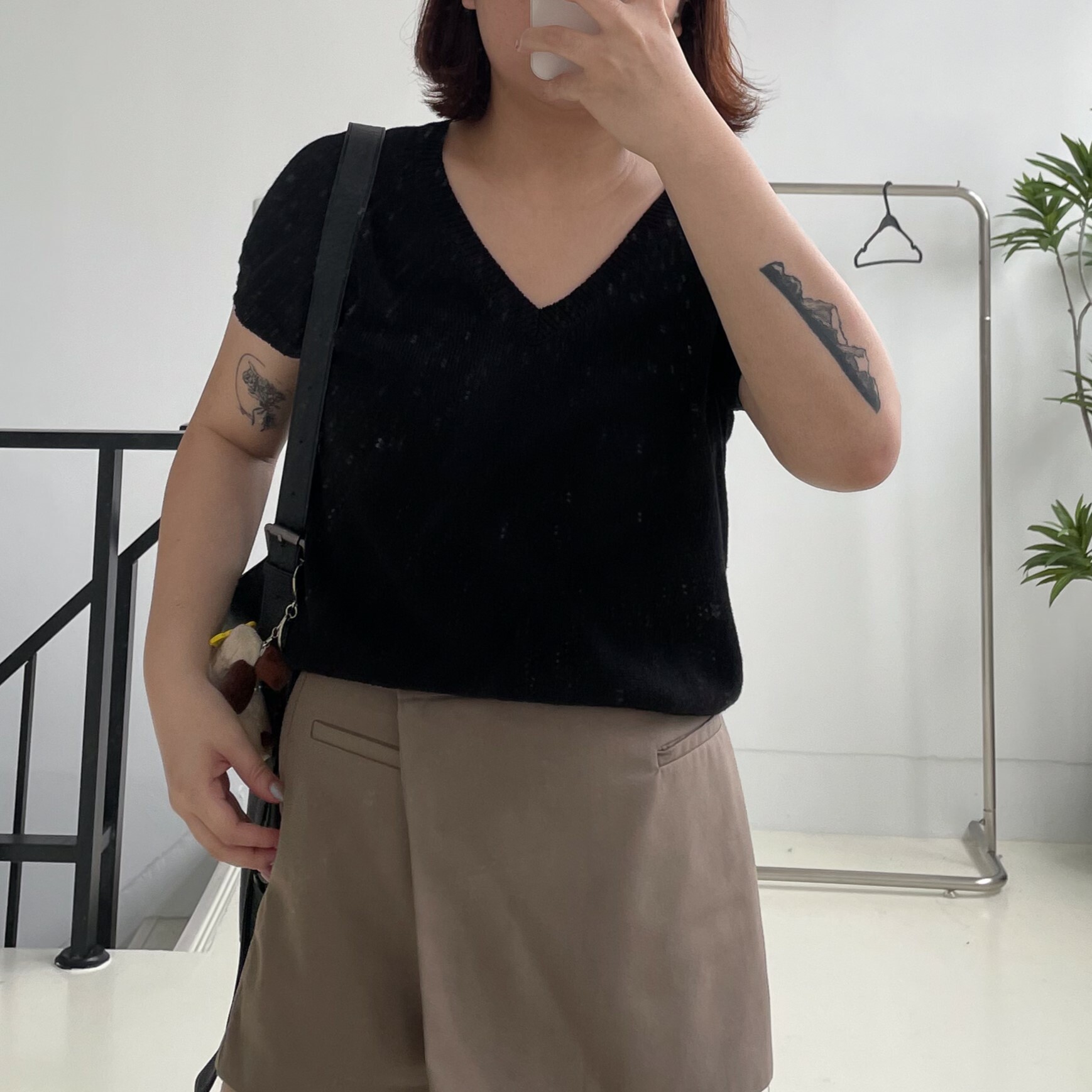 M35Rayon V領針織衣(黑)