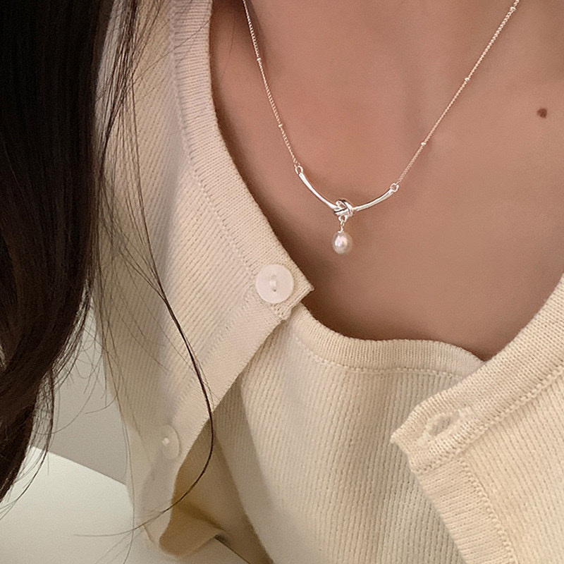 溫柔14k銀紐結微笑珍珠墜項鍊