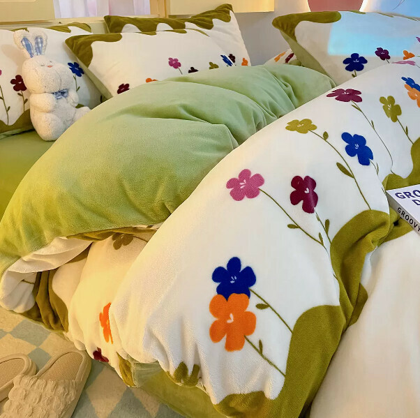 爆款牛奶絨床上四件套（花季【恒溫+鎖暖+無靜電】【2.0米床（床單款四件套）適合220*240cm被芯】）