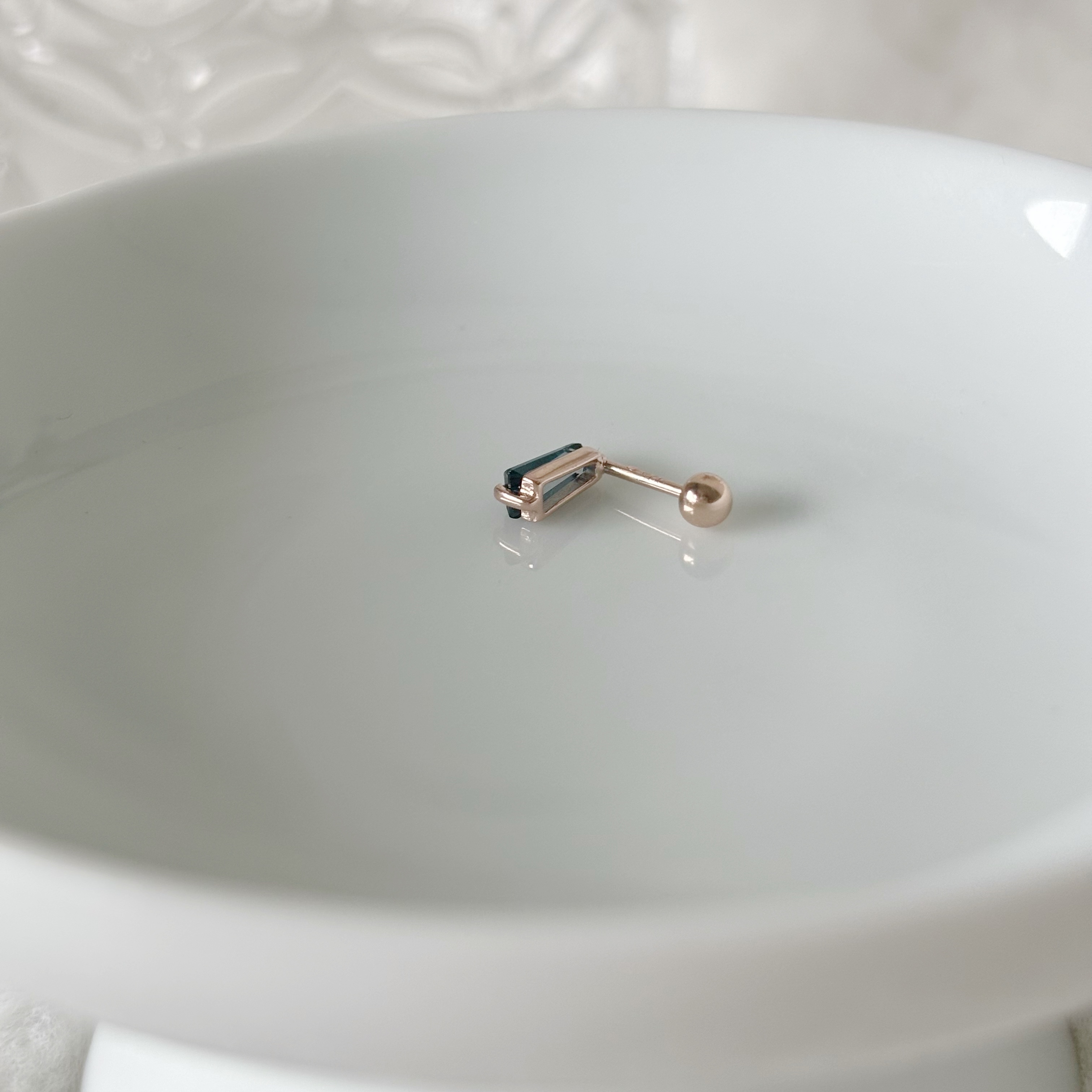 雙爪梯形倫敦托帕石轉珠耳環