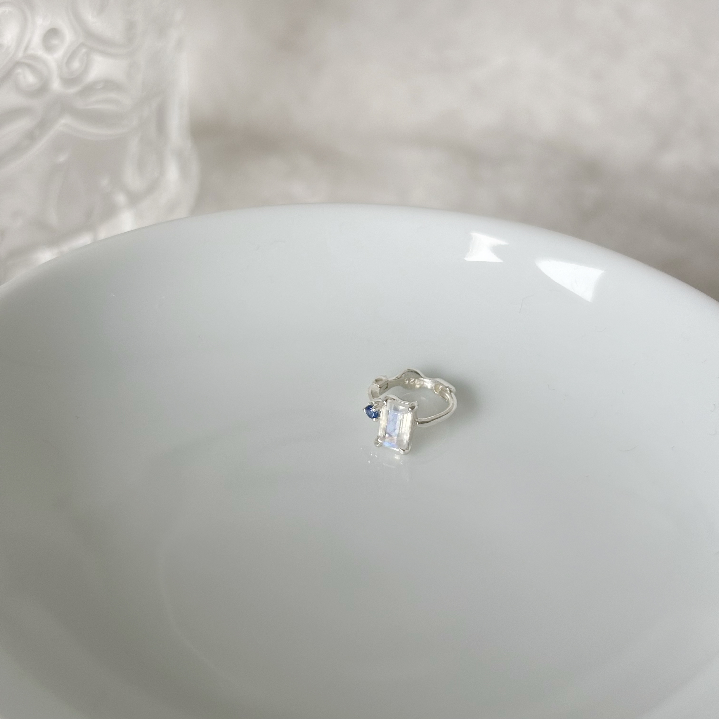 細方月光藍寶石小耳圈