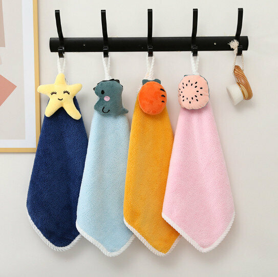 【Set of 4】Cute cartoon hangable coral velvet hand towel towels