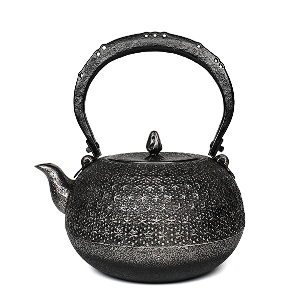 【薰山工房】布團型 本龜甲 砂鐵壺 1.6L