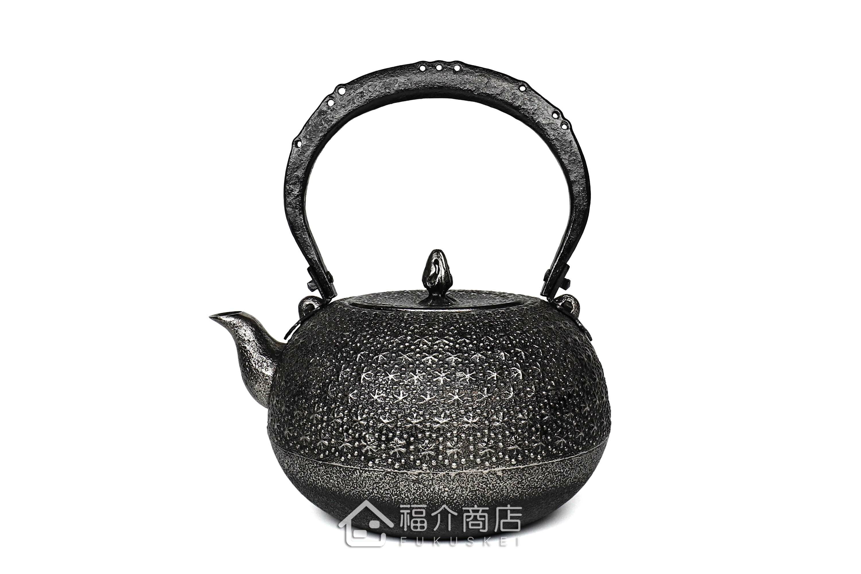 泡茶煮水用的布團型本龜甲紋砂鐵壺