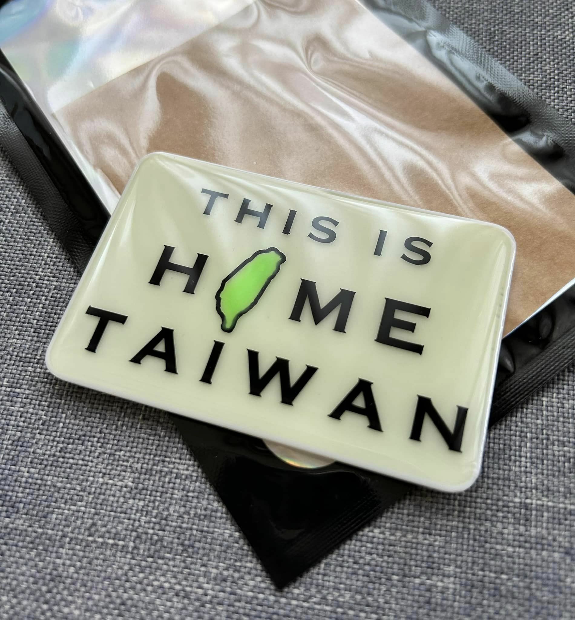 This is home Taiwan , 限量手工臂章(限購2)