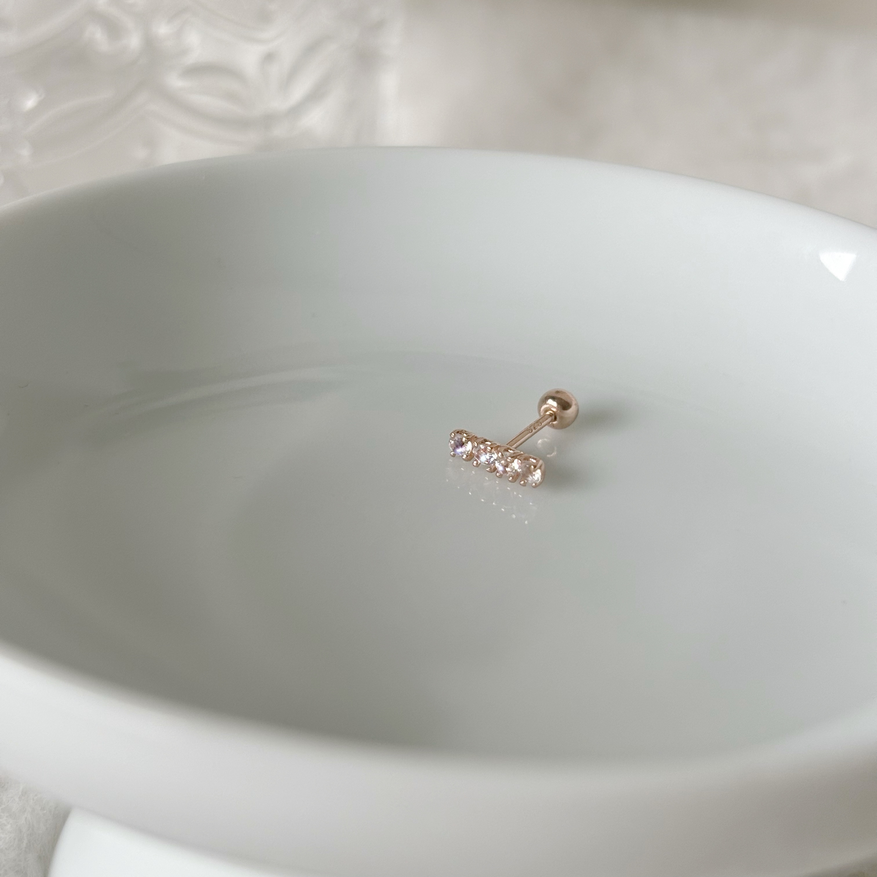 簡約直排月光石轉珠耳環