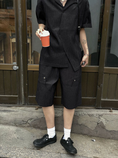 褶皺尼龍卡彭特短褲