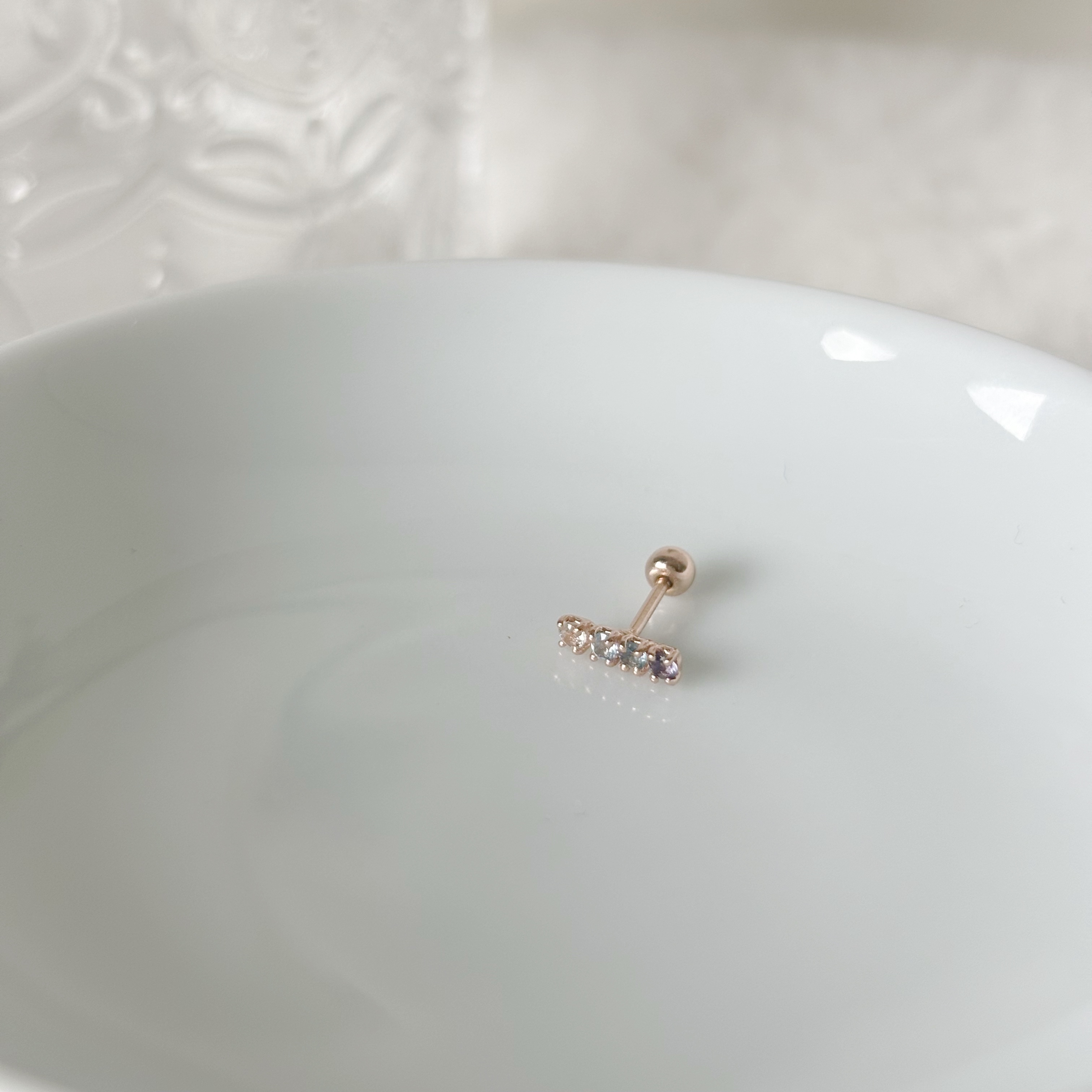 簡約直排藍色系寶石轉珠耳環