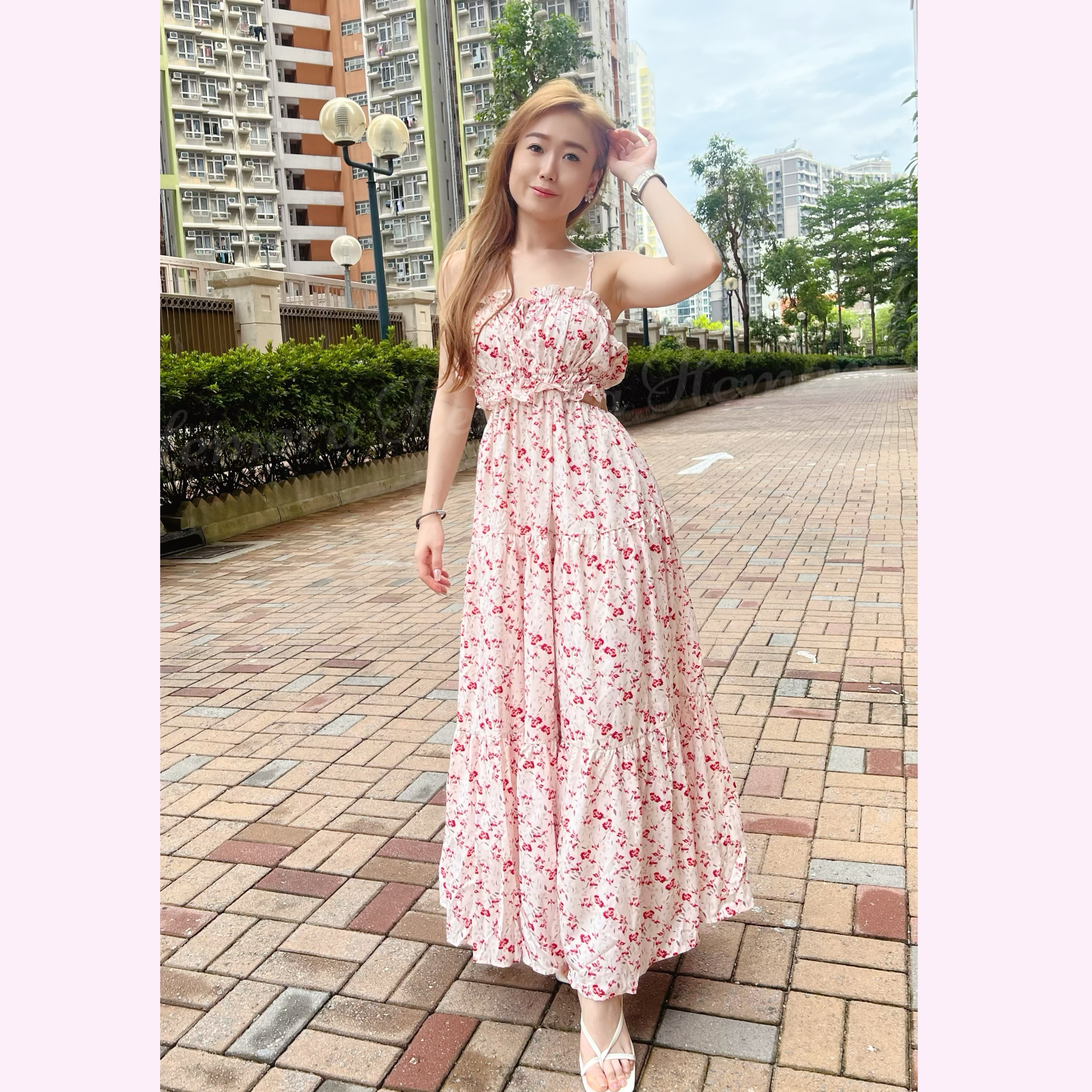 DR24W0550 性感後背碎花吊帶連身裙