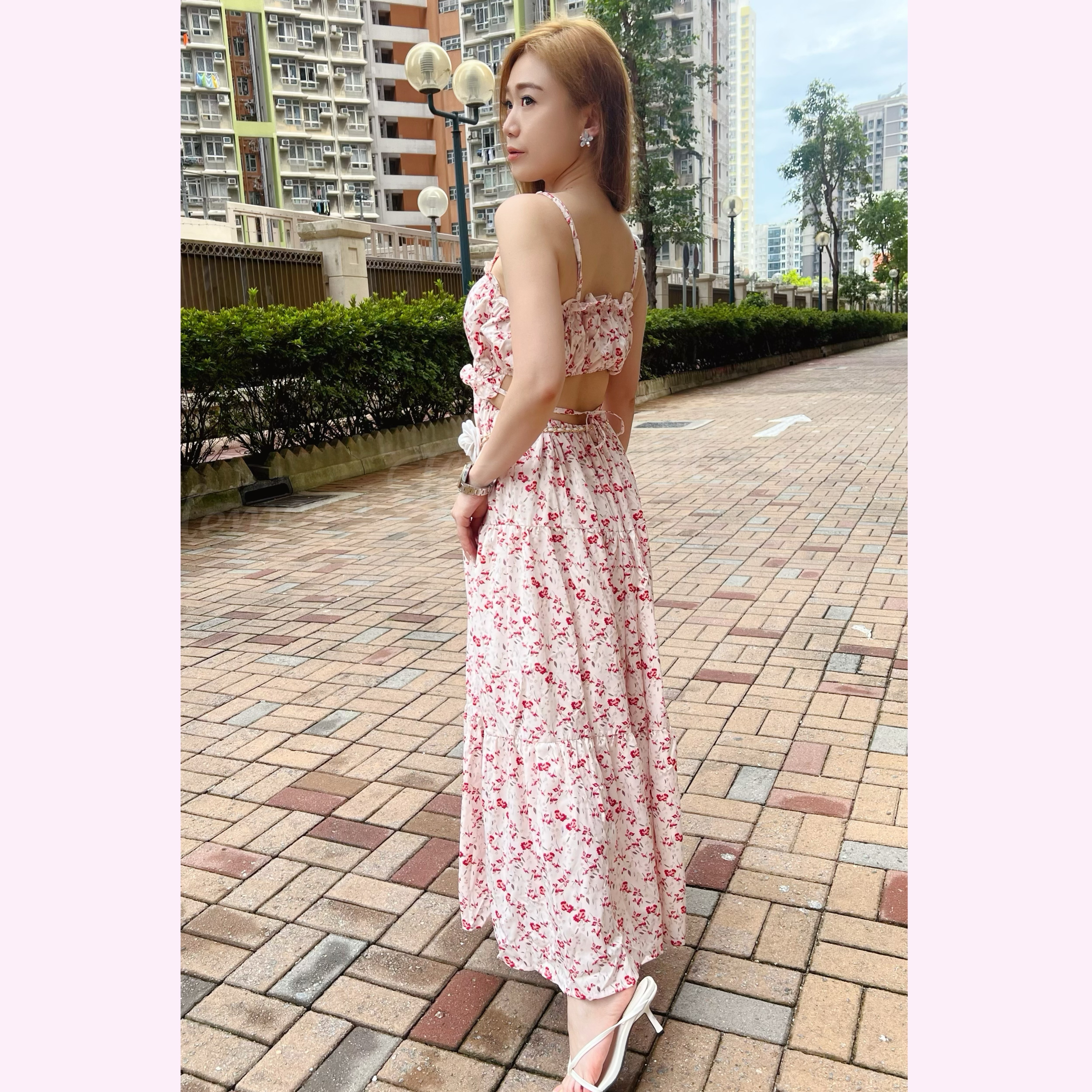 DR24W0550 性感後背碎花吊帶連身裙