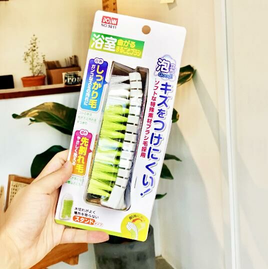 Bendable crevice cleaning brush (green)