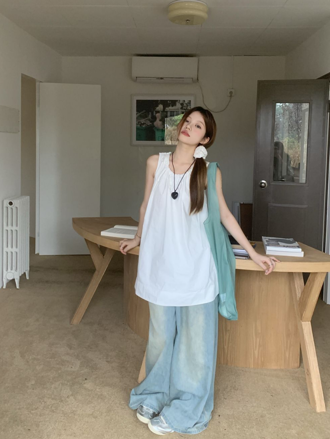 寬鬆設計感抓皺減齡無袖洋裝（兩色）