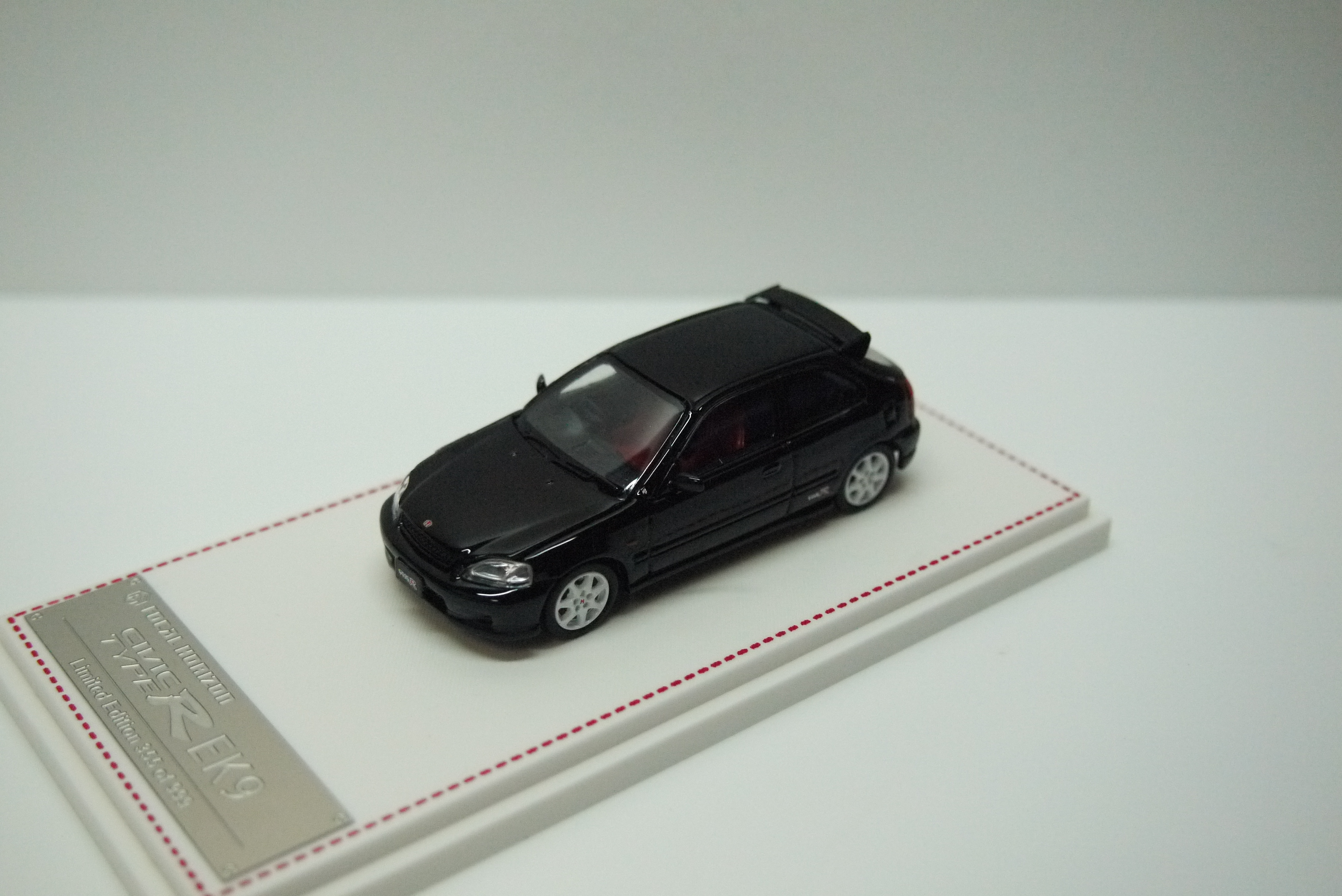 FH 1:64 Honda Civic Type R EK9 Black