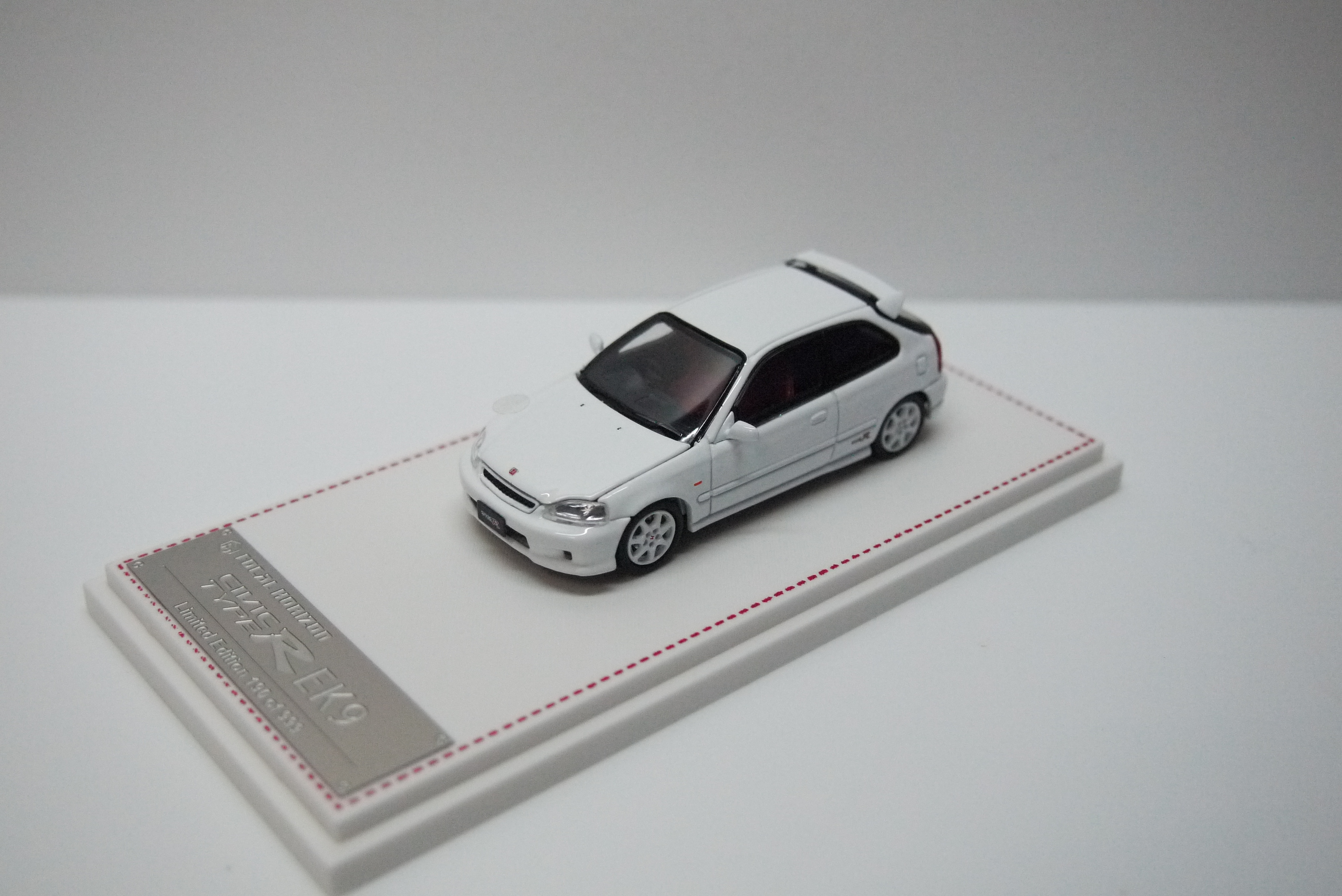 FOCAL HORIZON HONDA CIVIC TYPE R EK9 WHITE