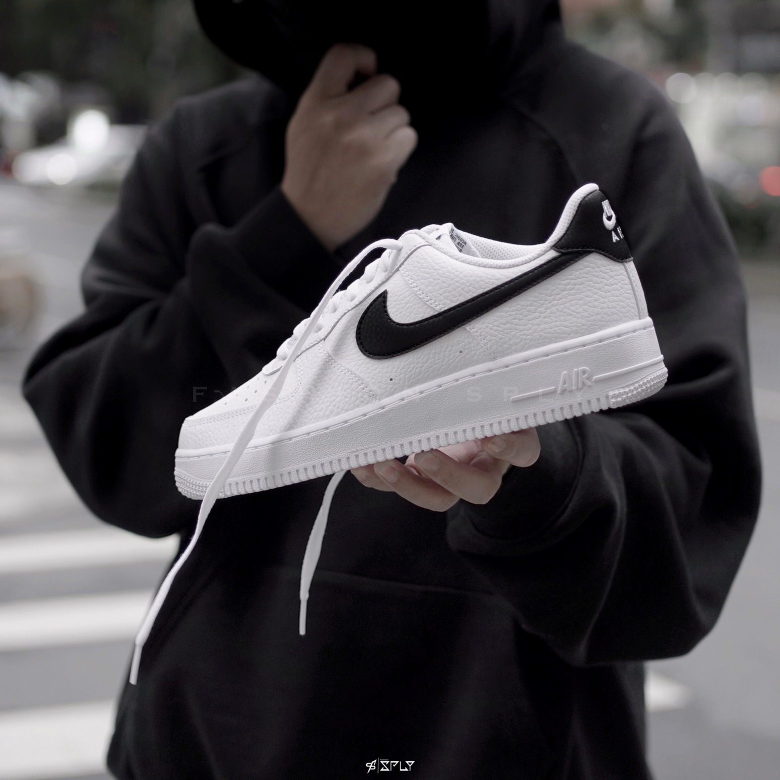 Nike Air Force 1 Low White and Black 黑白 CT2302-100