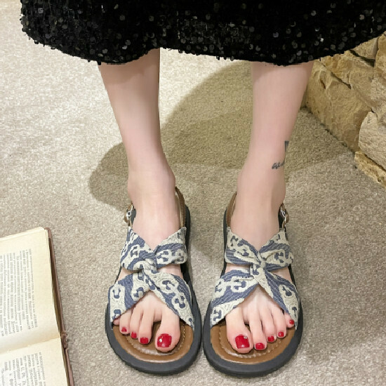 熱賣一字扣沙灘鞋【藍色】【35-40碼】（下單後請聯絡客服確認發貨尺碼）