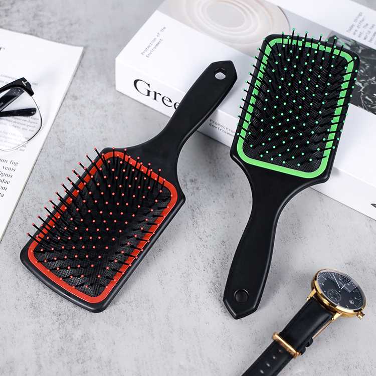 黑色質感寬版氣墊按摩梳【AO017】
