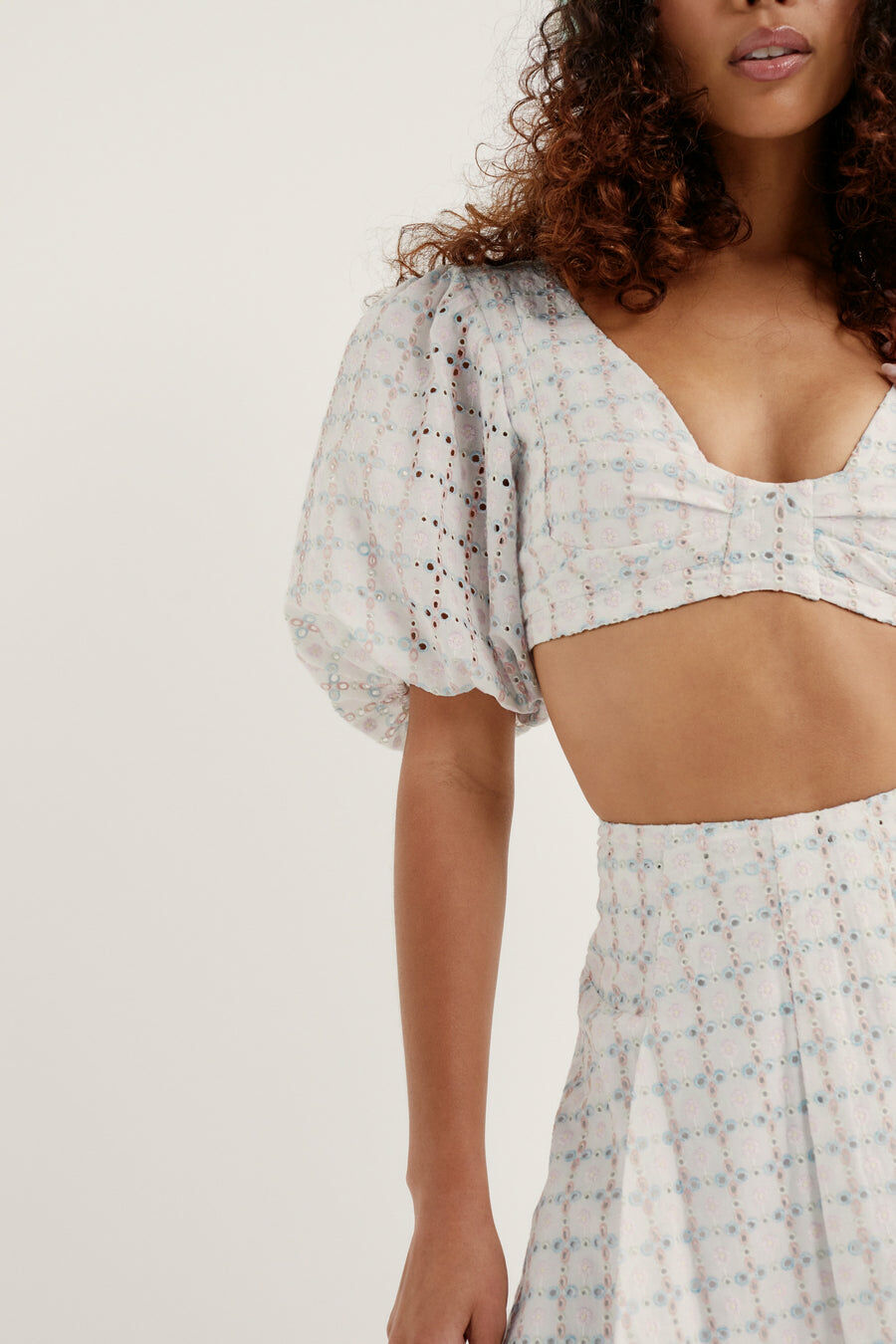 Denise Crop Skirt Set 小花刺繡鏤空套裝