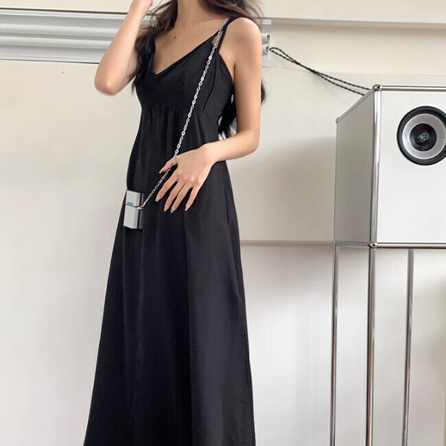 Hot selling suspender long skirt (black) (S-L size) (contact customer service after placing order to confirm delivery size)
