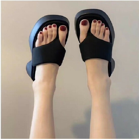 Hot selling flip-flops [black] [size 35-40] (please contact customer service to confirm the delivery size after placing the order)